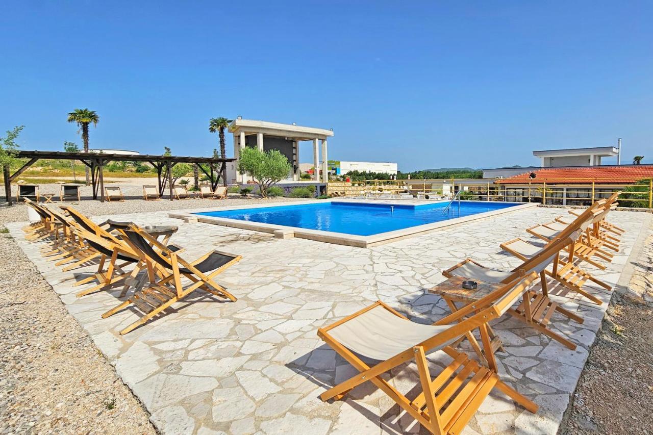 Bungalovi Amfora Ljubuški Extérieur photo